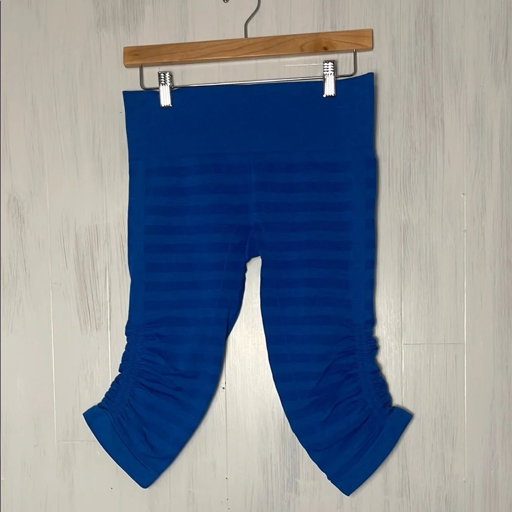 Lululemon Blue In The Flow Crop Leggings Women's Size 8‎